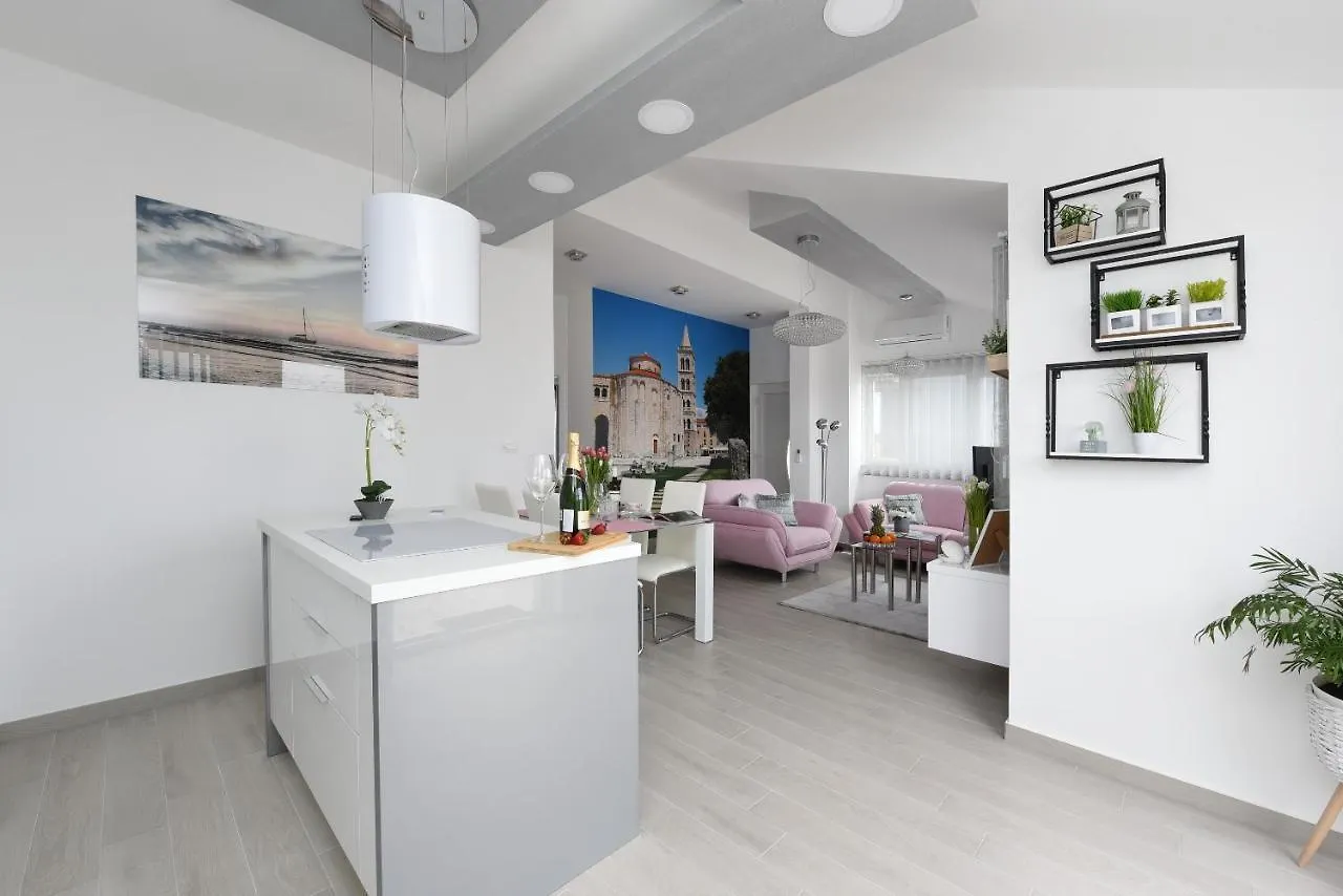 *** Guest house Deluxe Apartman Korina & Ramona Zadar Croatia
