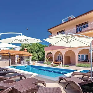 apartments-antolic.primorje-gorskikotar.com/