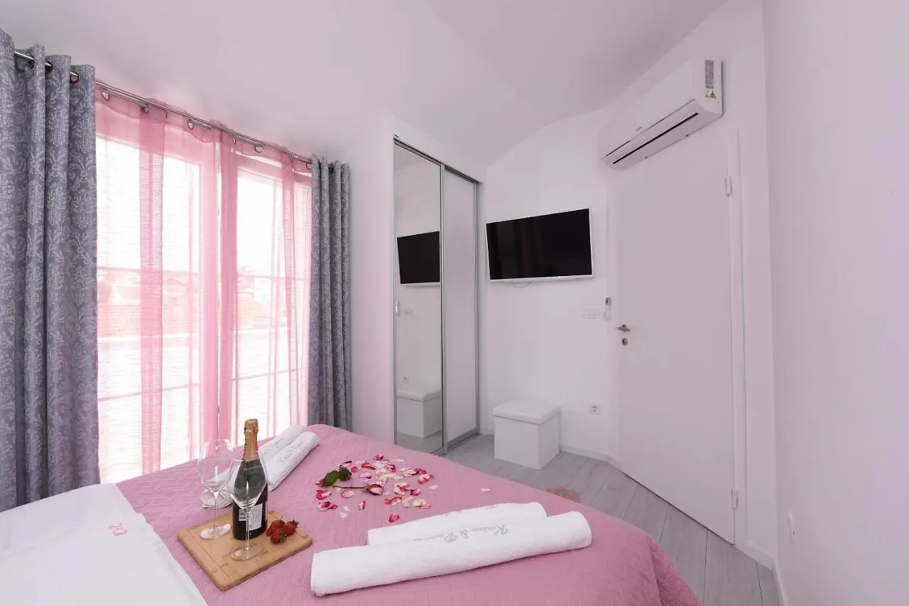 Maison d'hôtes Deluxe Apartman Korina&Ramona Zadar