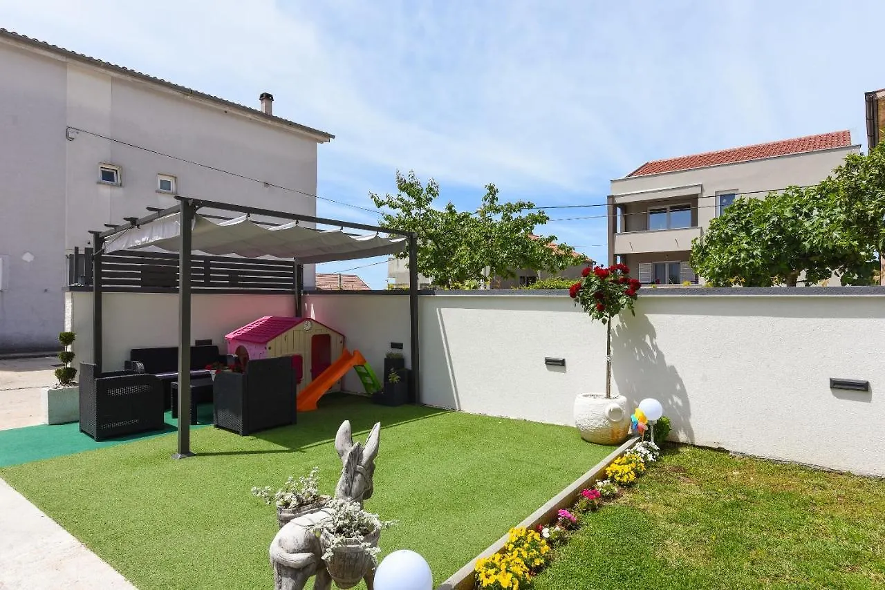 *** Maison d'hôtes Deluxe Apartman Korina&Ramona Zadar Croatie